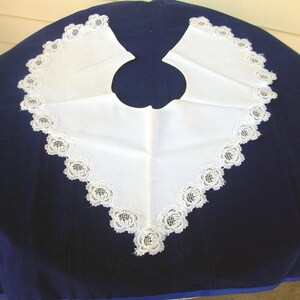 Lot of 2 Vintage 1930's Lace Collars, 1/w snap closure. True Vintage