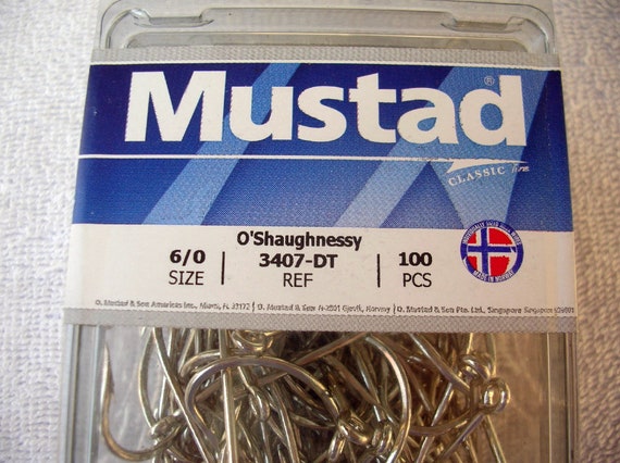 Lot of 263 Mustad Hooks, Size 6 & 7 Classic O'shaughnessy Forged