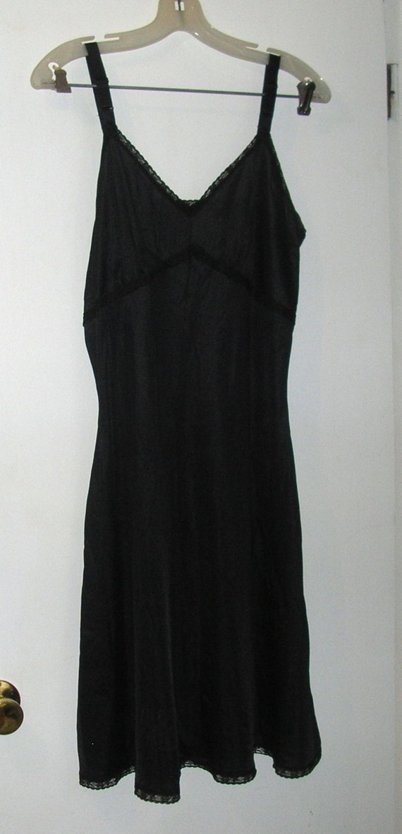 Vintage Dutchmaid Nylon Full Black Slip, size 32, 