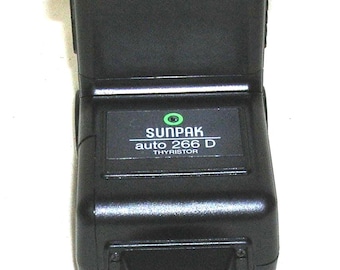 Sunpak Auto 266D Flash for Minolta/Ricoh TTL, Shoe Mount  New Old Stock  # Nancy