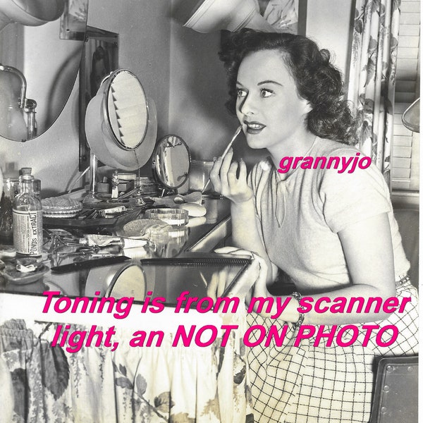 Original 1940 Photo of Actress, Paulette Goddard