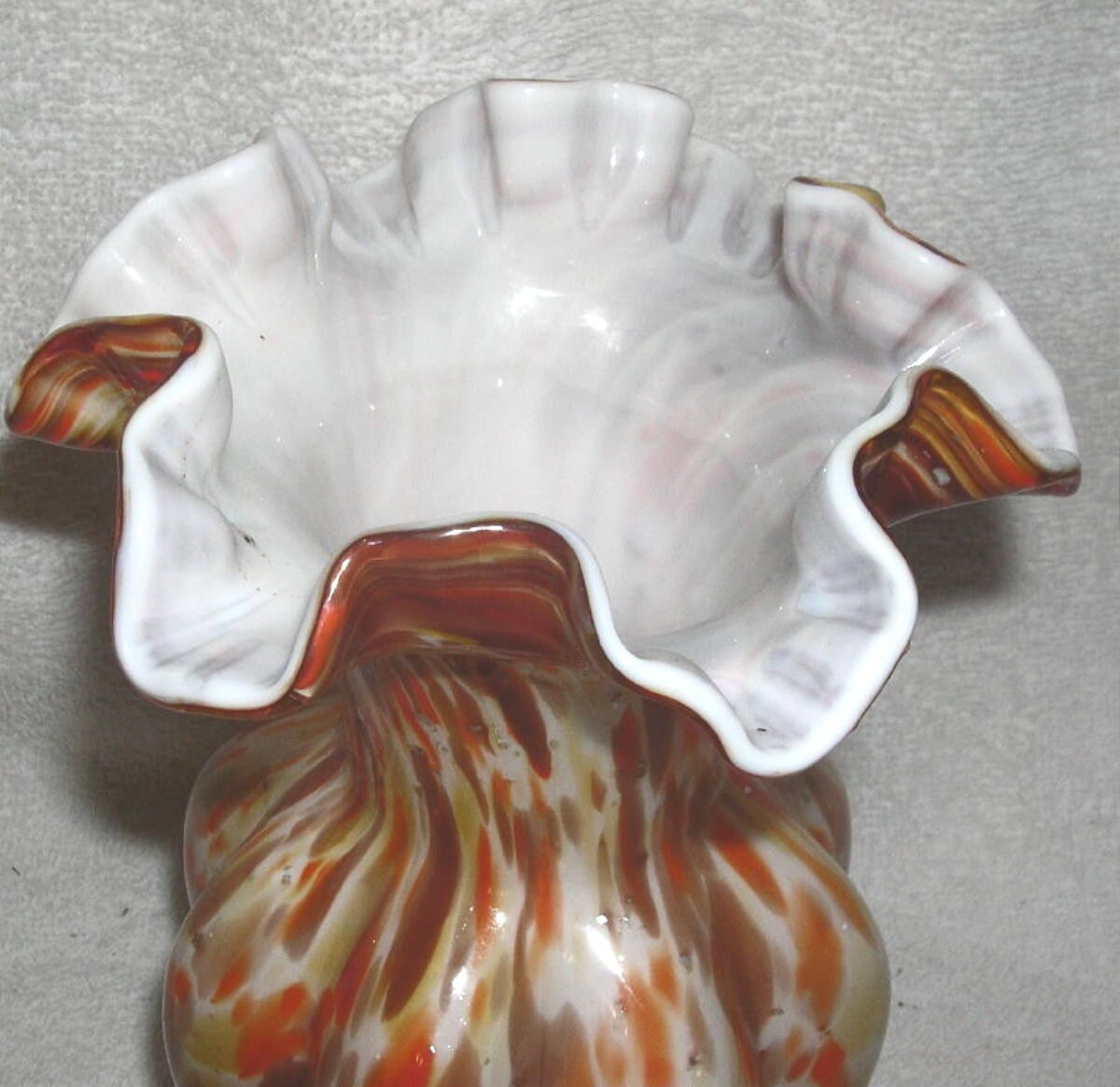 ヴィンテージ フェントン ヴァーサ・ムリーナ アートガラス花瓶