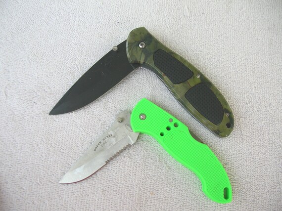 FROST CUTLERY SURGICAL STEEL CHEROKEE JAPAN POCKET KNIFE