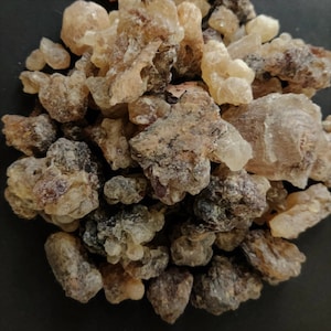 White Frankincense Neglecta-Sustainable Harvest-Fair Trade-Directly from the women of the Samburu & Rendille Tribes-Kenya