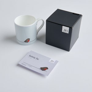 Robin Mug and Pin Gift Set, Robin Fine Bone China Mug and Robin Enamel Pin with Gift Box, Gift for Robin Lover