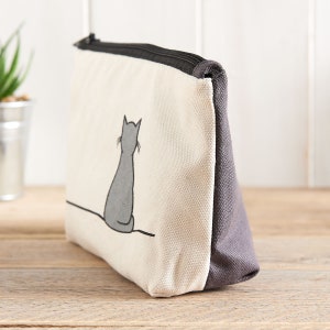 Sitting Cat Zip Bag, Small Makeup Bag, Small Travel Bag, Bag for Face Mask, Cat Pencil Case, Gift for Cat Lovers, Cat Lover Bag image 3