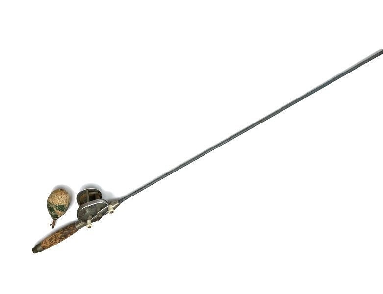 Antique Gray Metal Fishing Rod Steel Rod Union Hardware Co Torrington  Connecticut Telescoping Fishing Pole -  Canada