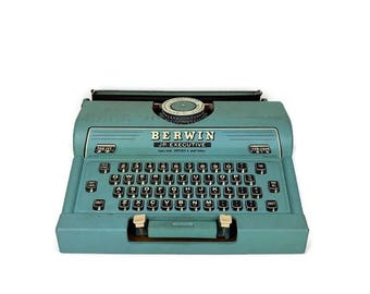 Vintage Berwin Jr Executive Toy Typewriter 1950s Turquoise Kids Typewriter Retro Office Decor