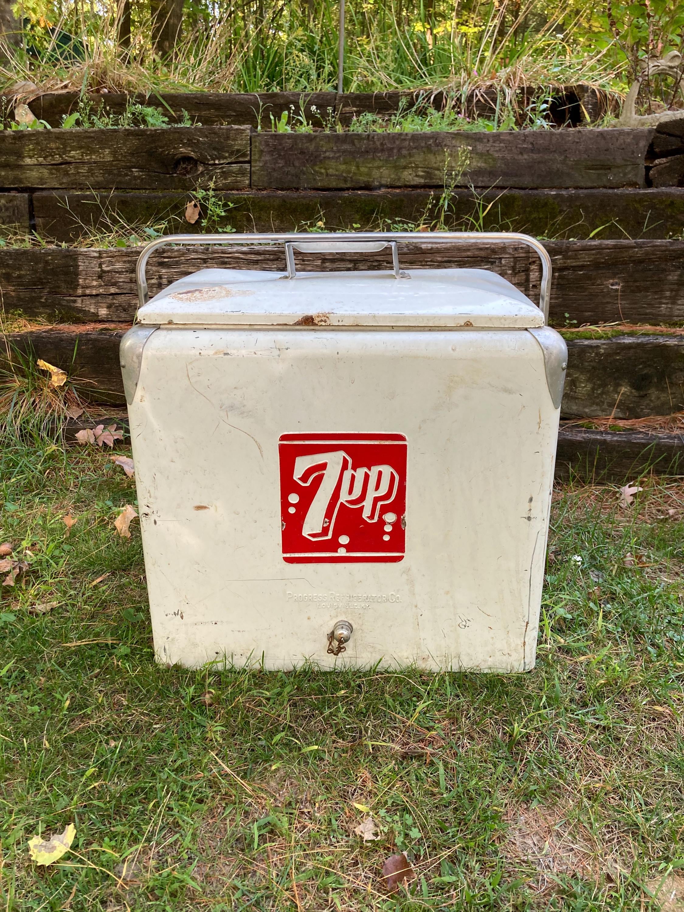 Vintage 1950s 7 up Picnic Cooler, White Metal With Tray - Etsy