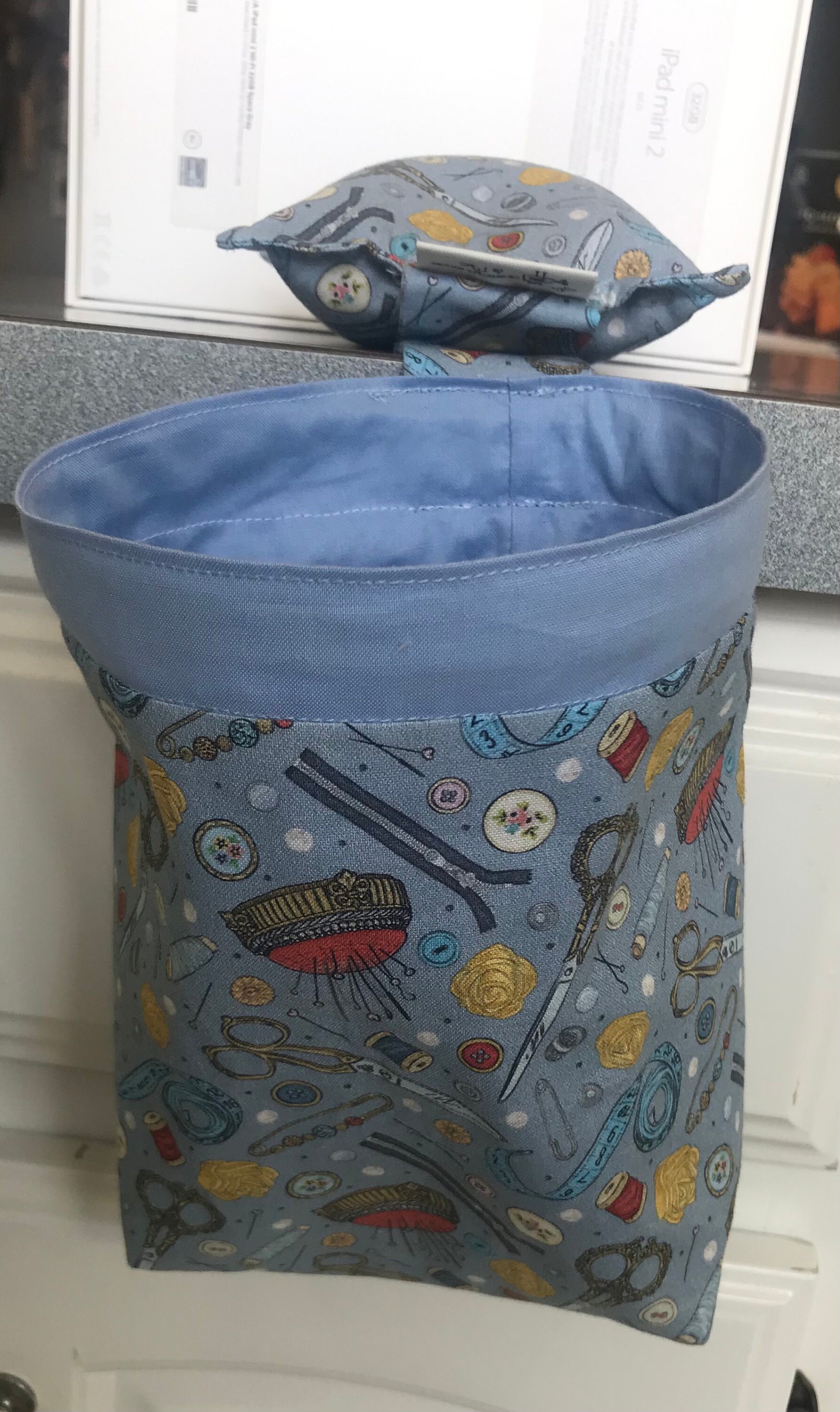 Thread Catcher With Attached Pincushion, Sewing, Quilting, Crafts, - Etsy