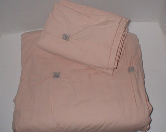 Juego de funda nórdica rosa ruborizado (matrimonial/queen) - Algodón capitoné bordado gris plateado