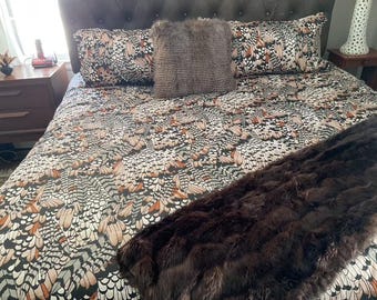 Exotic King Feather Comforter