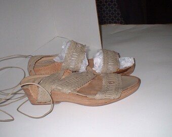 VIA SPIGA Taupe Sandals Slingback Gladiator Shoes Slip Ons with Ties Size 7.5 M