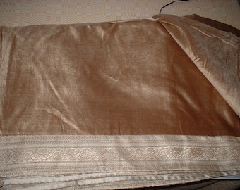 Spódnica łóżka J Queen GOLD KING BEDSKIRT o długości 15 cali, w kolorze miętowym, nigdy nieużywana