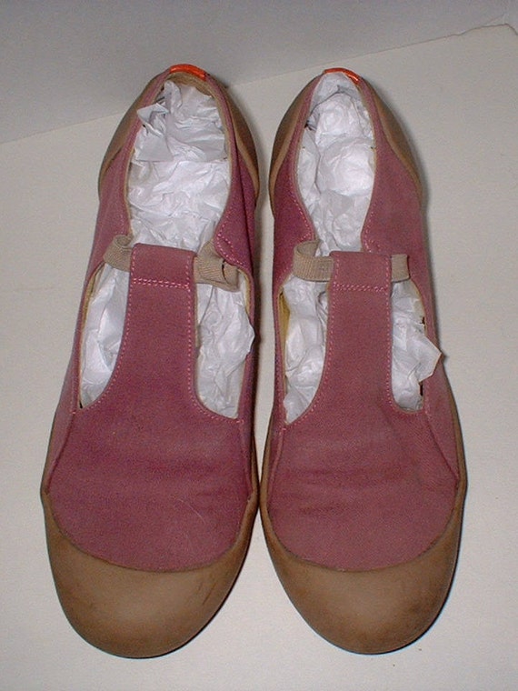 camper mary jane heels