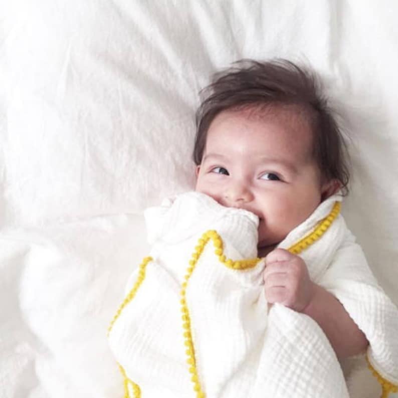 Swaddle Blanket White with Yellow Pom Pom Swaddle Blanket Gauze Blanket Blanket Blanket Newborn Blanket Newborn Baby Blanket