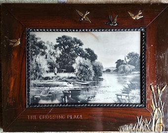 Ca. 1891. Grabado "El lugar del cruce" según R.W. Halfnight en un marco de naturaleza.