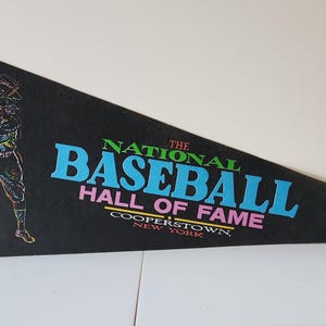 1992 Cooperstown New York National Baseball Hall Of Fame Felt Pennant