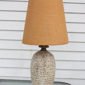 Large Mid-Century Speckled Brown Pottery Table Lamp With Burlap Shade