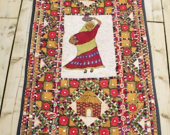 Tapiz de pared pakistaní Sindhi o Thari con bordado de espejo, hecho a mano.