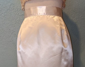 Classic & Elegant Long Formal Skirt Size Medium White Crepe Back Satin Pencil Skirt Fully lined Beautifully Handmade