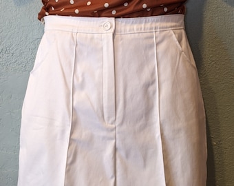 1980's High Waisted White Shorts Size 18 Flat Front, Sewn crease and pockets a little stretch with 5% spandex