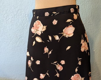 Rikki. J. New York 90's Big Bold Floral Skirt Size 9  Waist 28 "  Mid Calf Length High Waist Pink Roses on Black Background