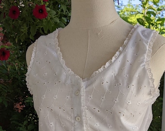 1970's White Cotton Floral Eyelet Camisole Top w/eyelet trim Handmade Size Small Front button closing elastic waist