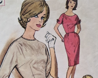 1950's One piece Dress Simplicity 4022 Simple to Make Size 12 Bust 32 Kimono type sleeves Slim Skirt Three Variations