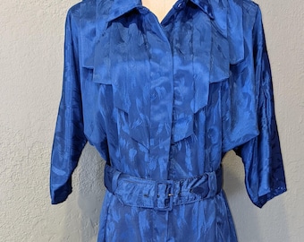 Sail from winter into spring with this 1980's Blue 40's style Dress by Positive Influence Size 13/14 Dolman Sleeves & matching Belt