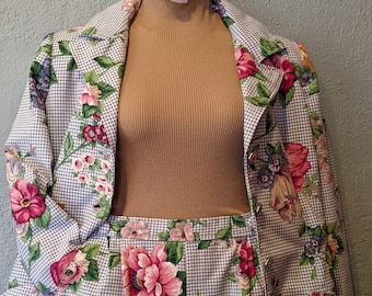 Big Bold Floral Print Blazer and matching high waisted shorts Size Large Handmade from 70's and 80's sewing patterns