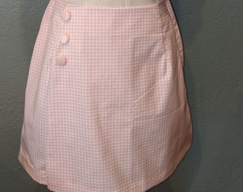 Cute Pink & White Gingham Skort/Skirt size Medium Button trimmed Shorts w/sewn in skirt Handmade with vintage fabric and buttons