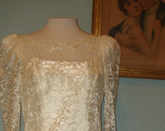 Vintage Ivory Satin & Lace Drop Waist Bridesmaid/Prom Gown Size 10 Big Satin Bow Satin Spaghetti strap dress w Ivory Lace Overlay 1920 style