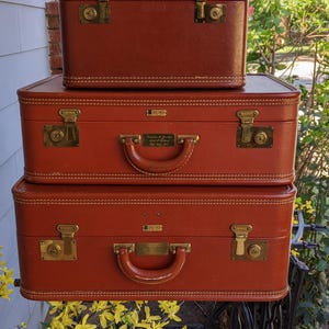 Vintage Dresner Original Luggage Chicago 3 piece Ladies Wardrobe Case, Smaller Intimate Case and Cosmetic case Top Grain Texas Steerhide