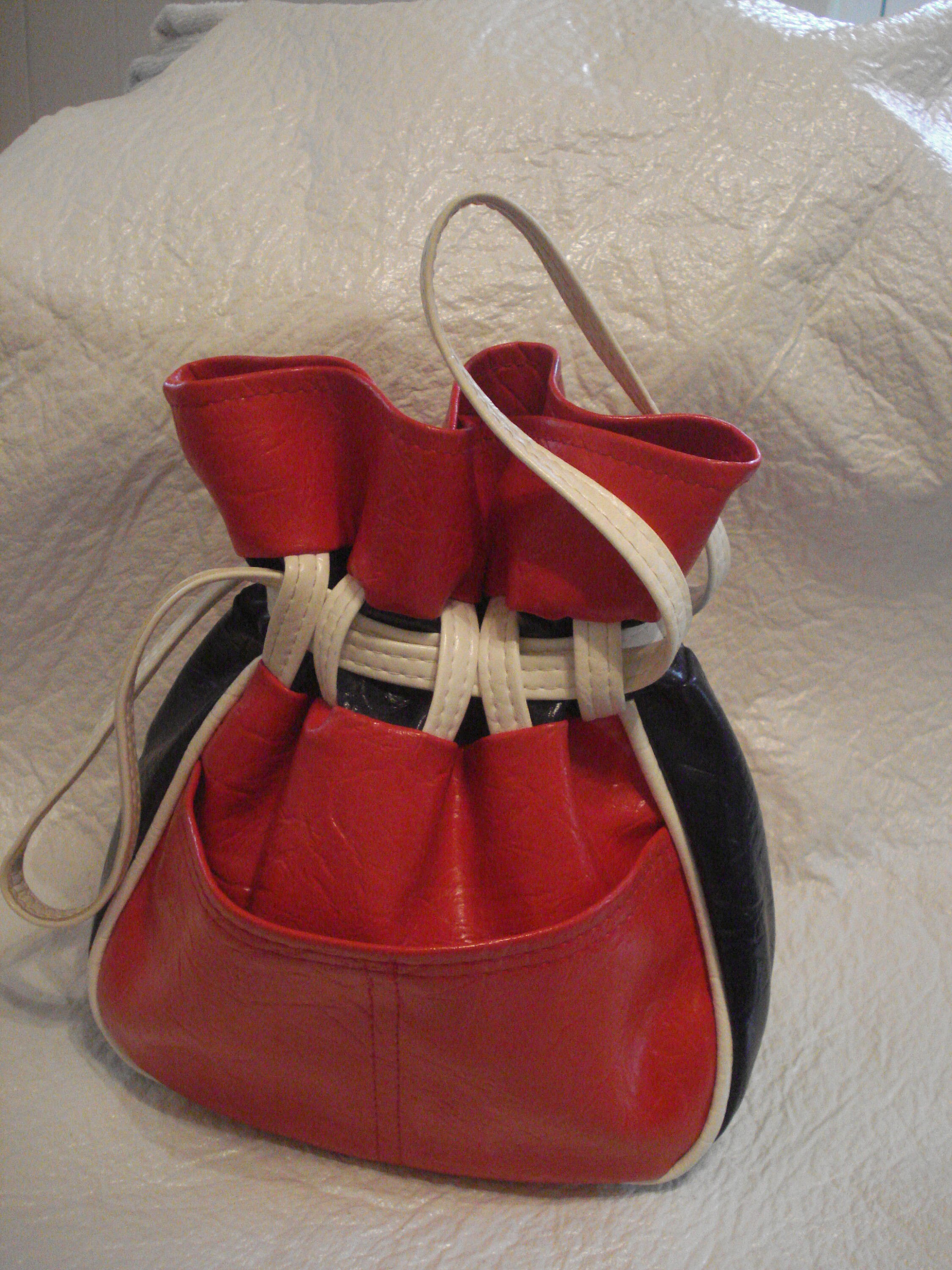 Vintage Red White Blue Vinyl Drawstring HOBO Handbag Purse Tex-Made ...