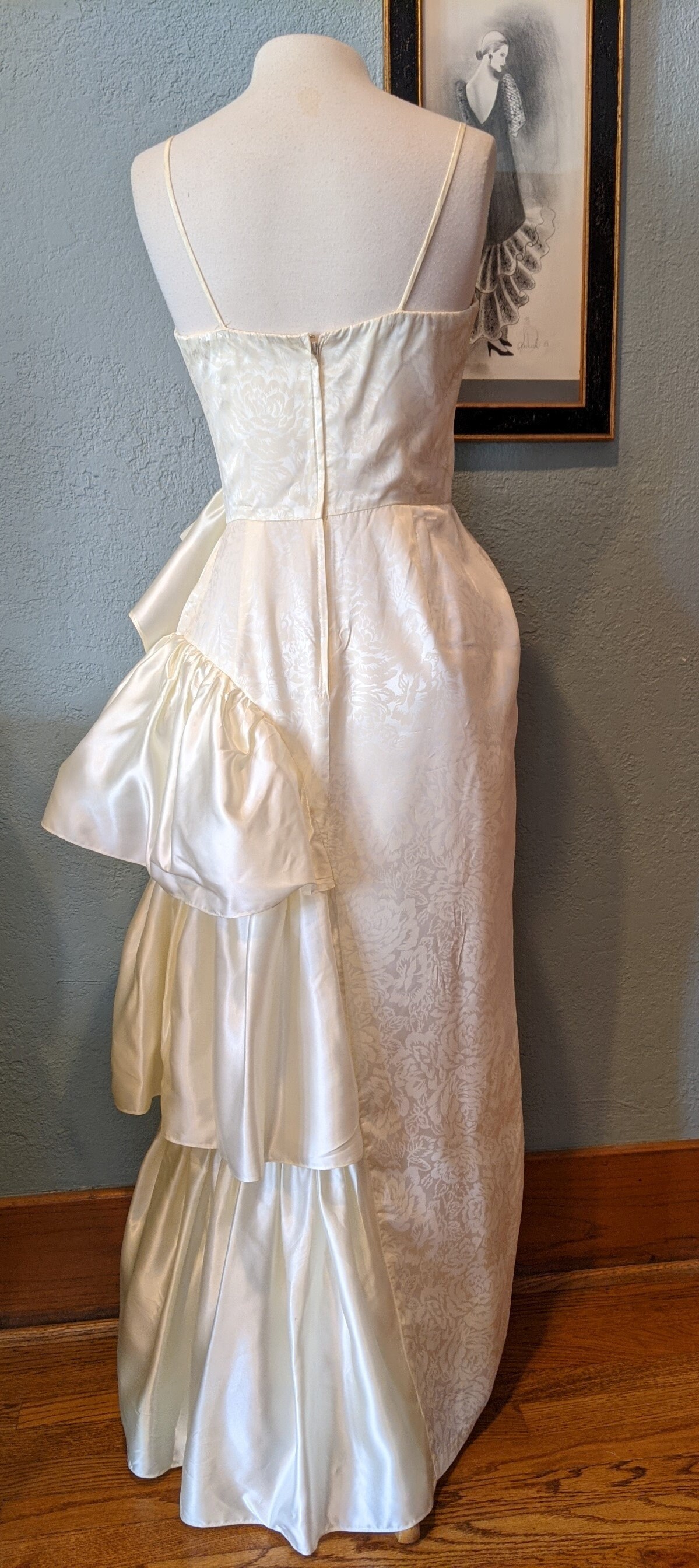 1980's JC Penney A real eye-catcher Bridesmaid Gown Ivory Taffeta Size ...