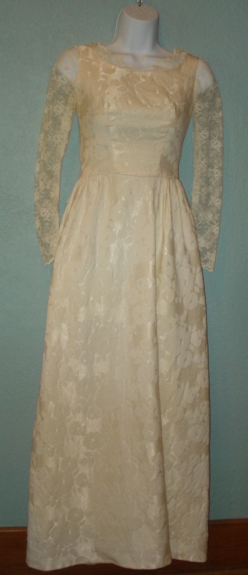 1950 Ivory Brocade /& Lace Wedding Dress Size XS by Clifton Wilhite Lace long sleeves and Lace scooped back