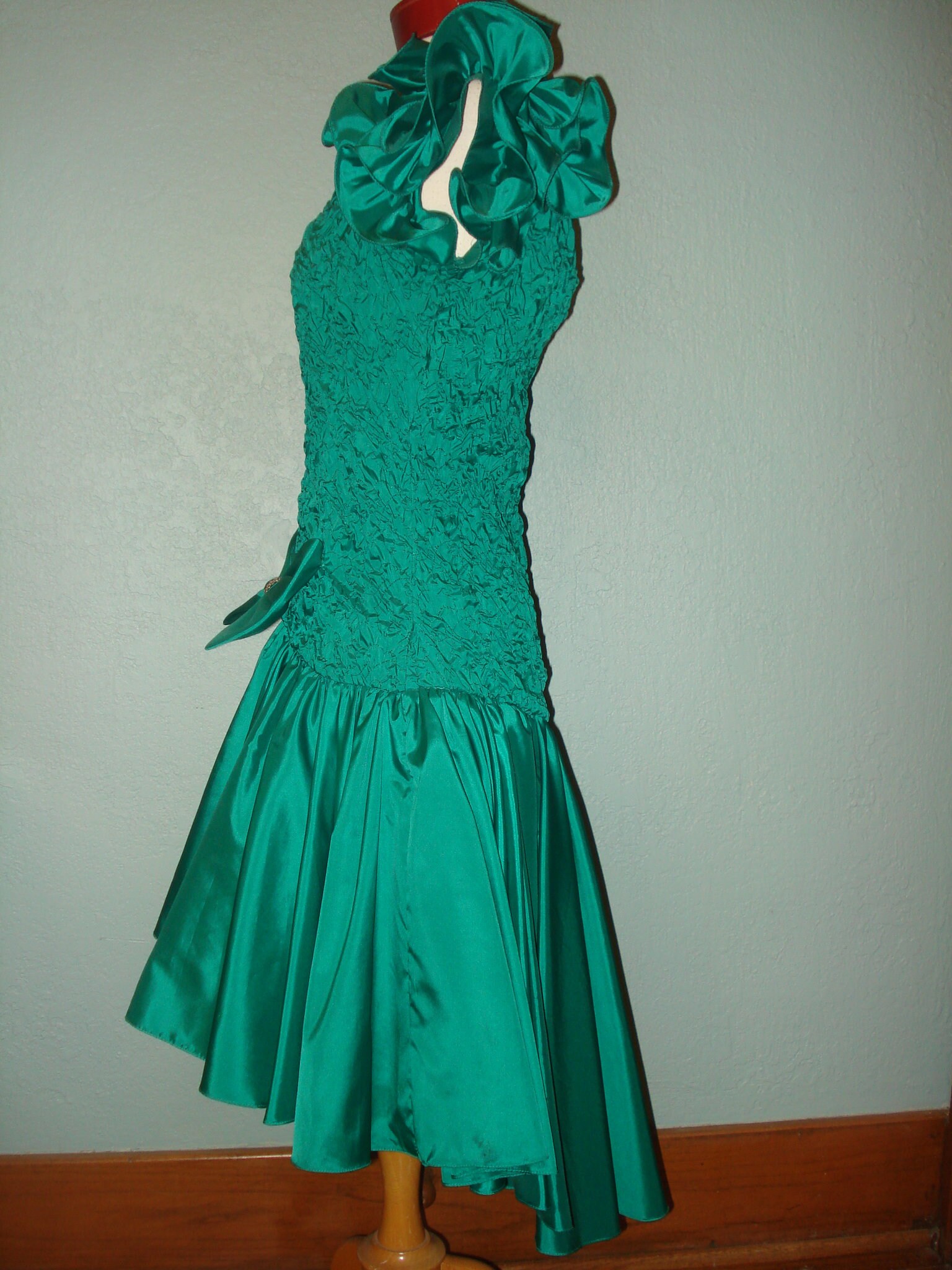 80's Emerald Green Short Prom Dress Size 8 by Night Way Ruffle Puffy