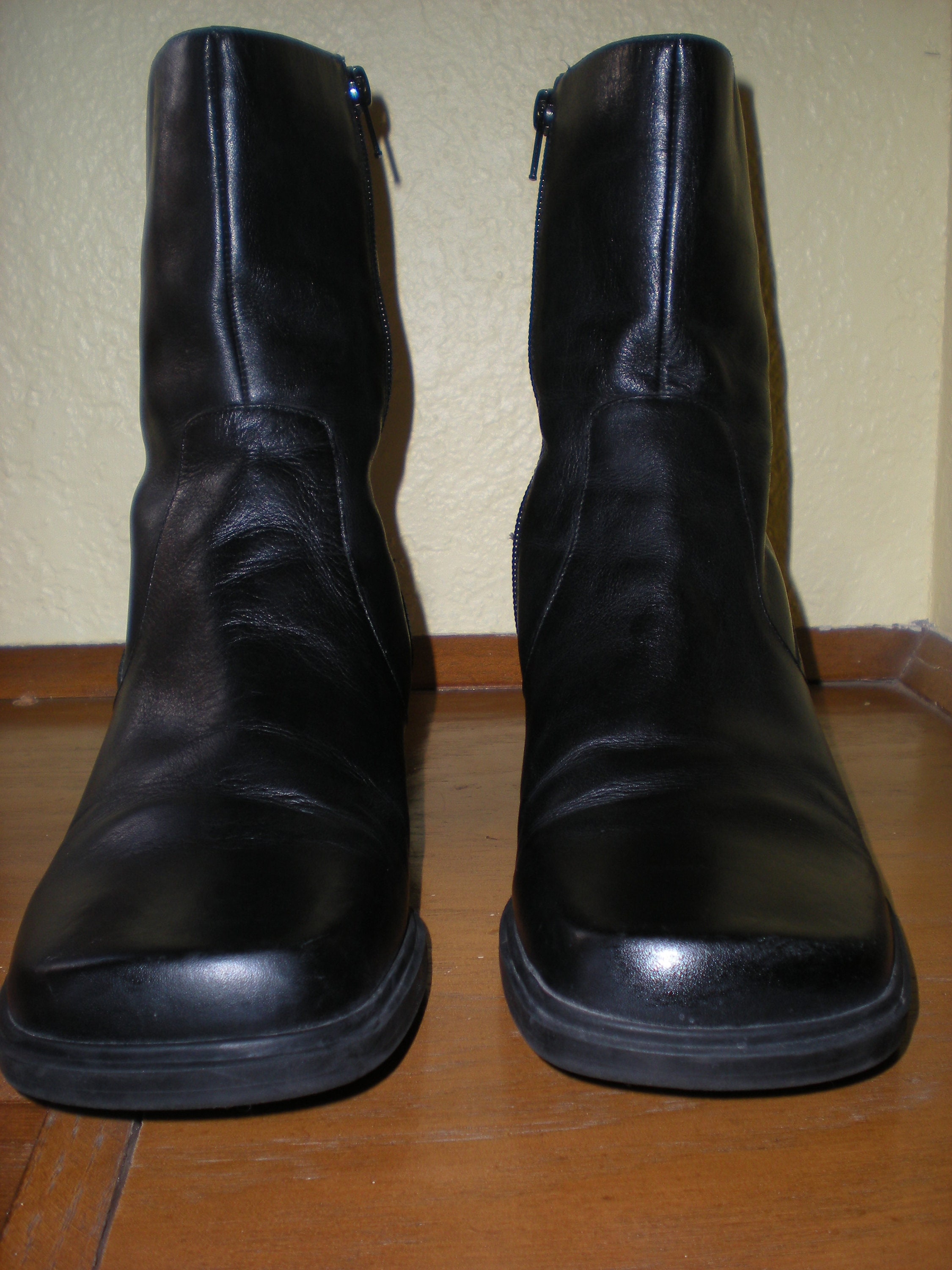 Nine West Black Leather Ankle Boots Size 10 Zip UP Square Toe Soft ...