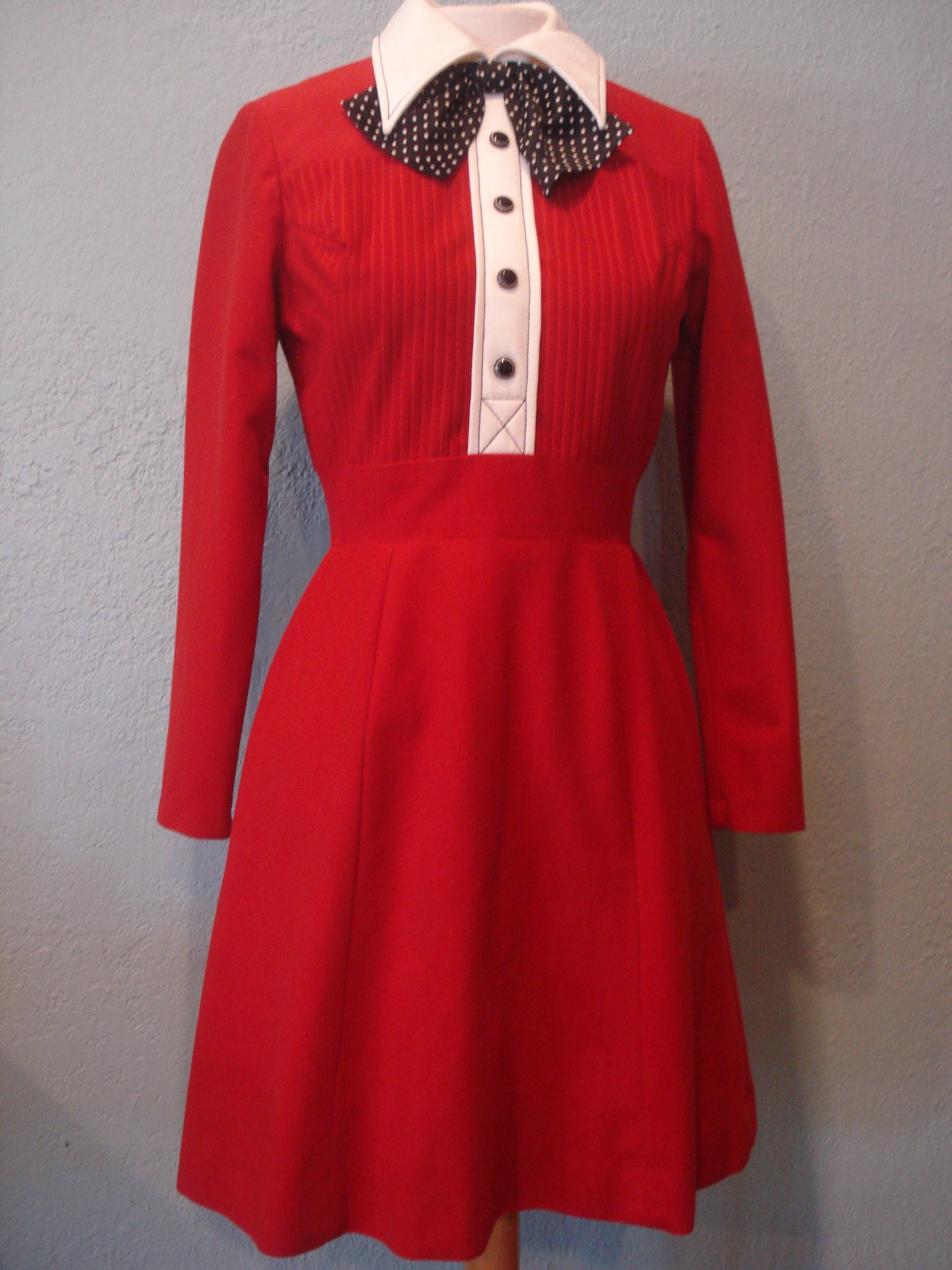 Vtg 60's Mod Gay Gibson Dress Jr. size 9 Bright Red with white pointed ...