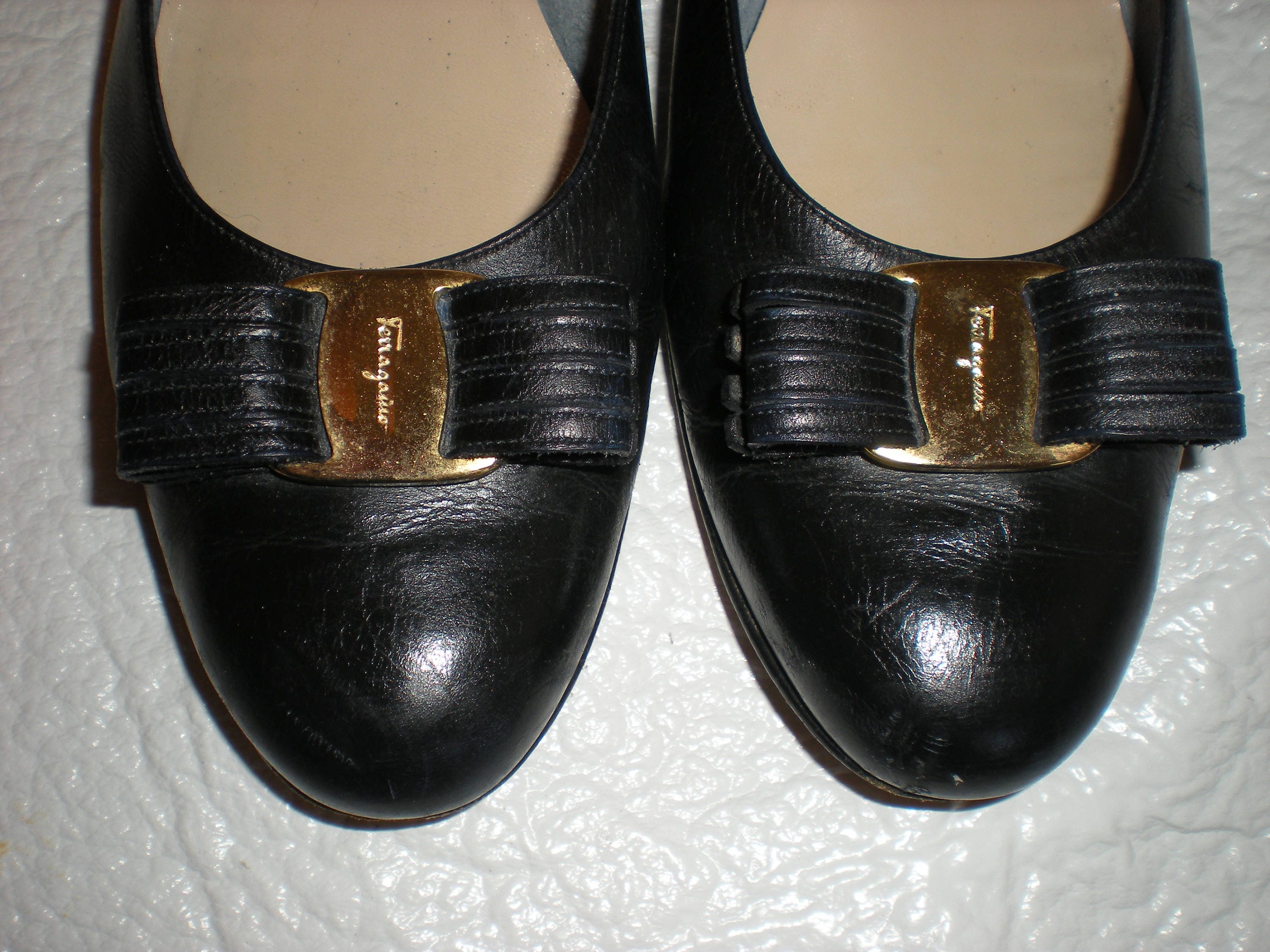 salvatore ferragamo vara bow