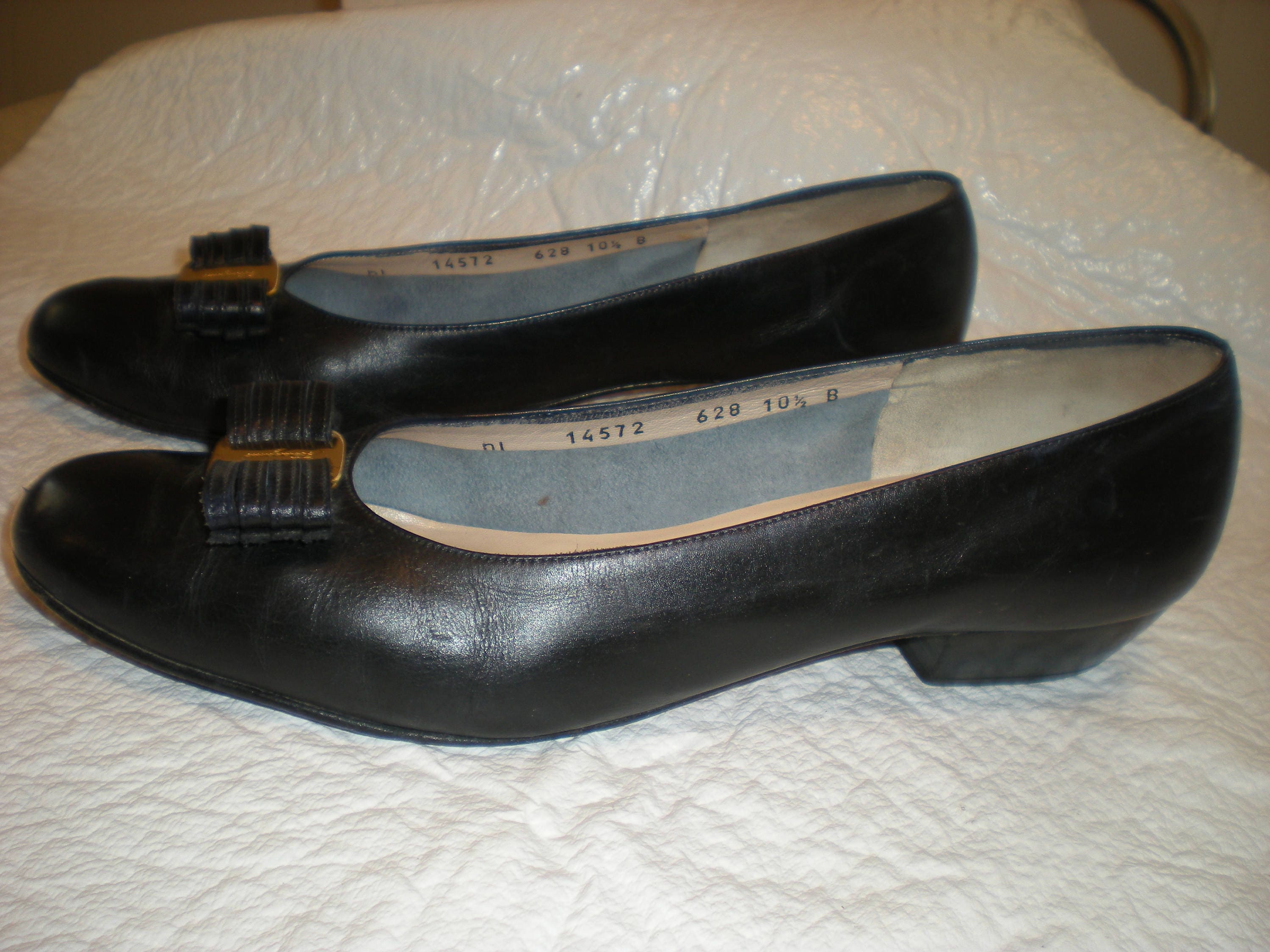 salvatore vara pumps