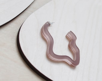 Squiggle hoops / abstract hoop earrings / lasercut from frosterd nude/natural perspex