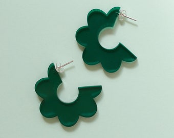 Scallop Hoop Earrings in Green