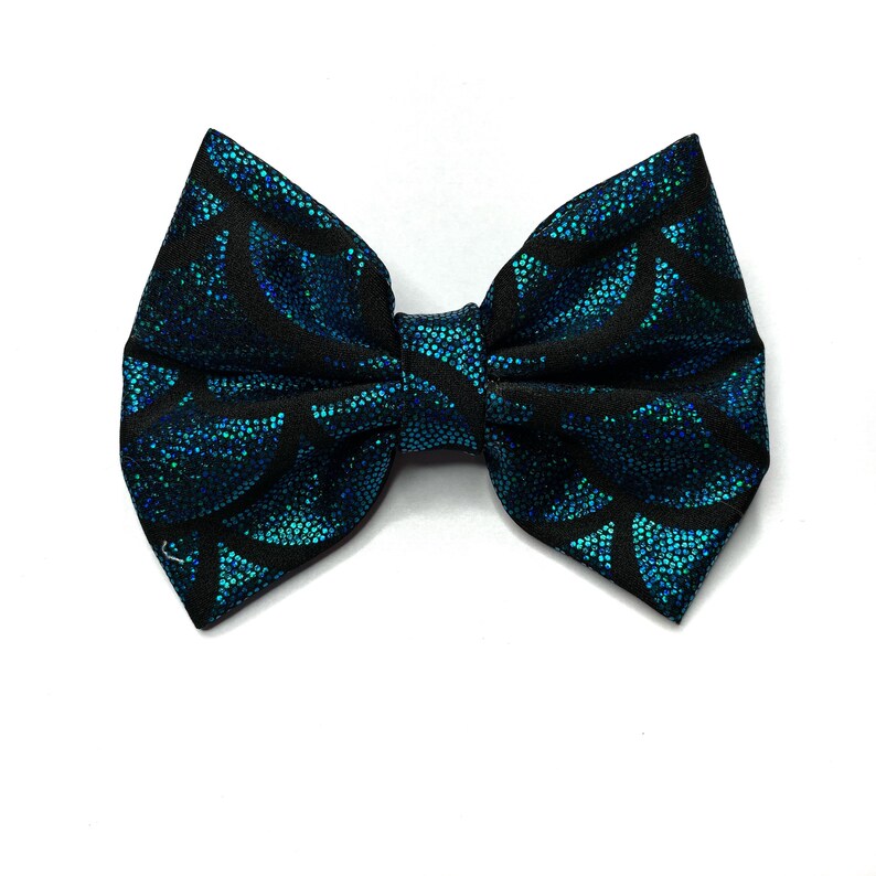 Blue mermaid bow image 1