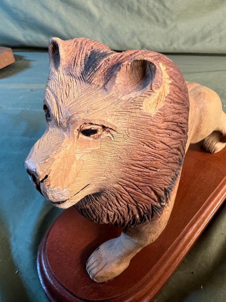Carved Wood Lion Carving Art Sculpture Statue Wooden African Wild Animal Signed .br Carved Wood Lion Carving Art Sculpture Statue Wooden African Wild Animal Signed .br