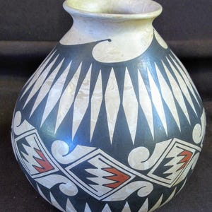 Old Humberto Ponce Mata Otiz Style Mexico Mexican Art Pottery Vase Signed Pot