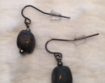 Grey tone earrings