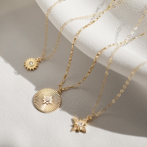 Sunbeam Necklace | Medallion Necklace | Gold Necklace | Coin Necklace | Sunburst Necklace | Sun Necklace | Gifts For Her | Layering Necklace bild 4