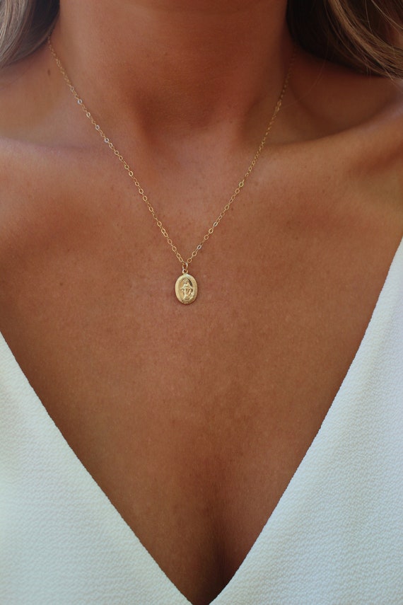 virgin mary medallion pendant